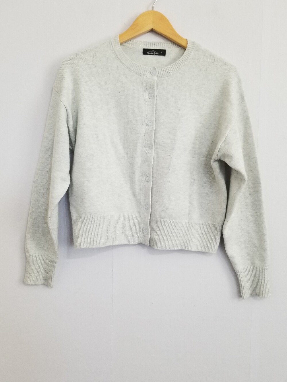 NWOT Trendy Queen largeight Gray Knit Sweater Cardigan Size Small